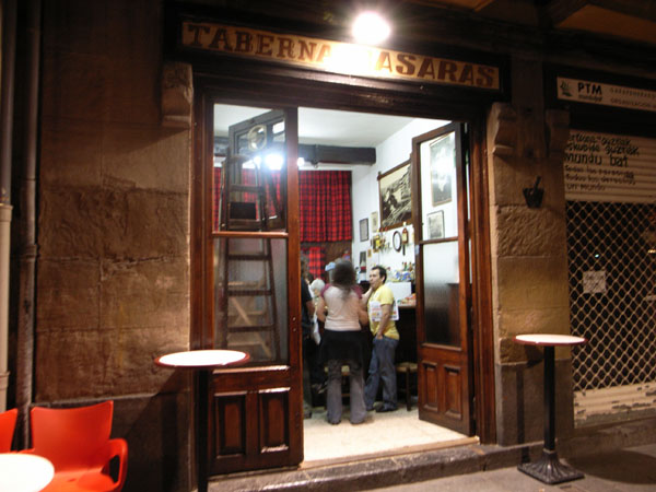 Taberna Basaras, el mejor bar del mundo